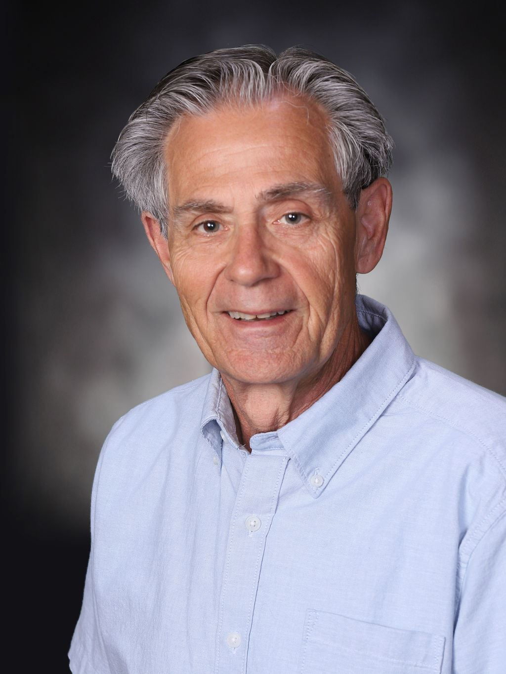 Professional photo of Elliott Prest